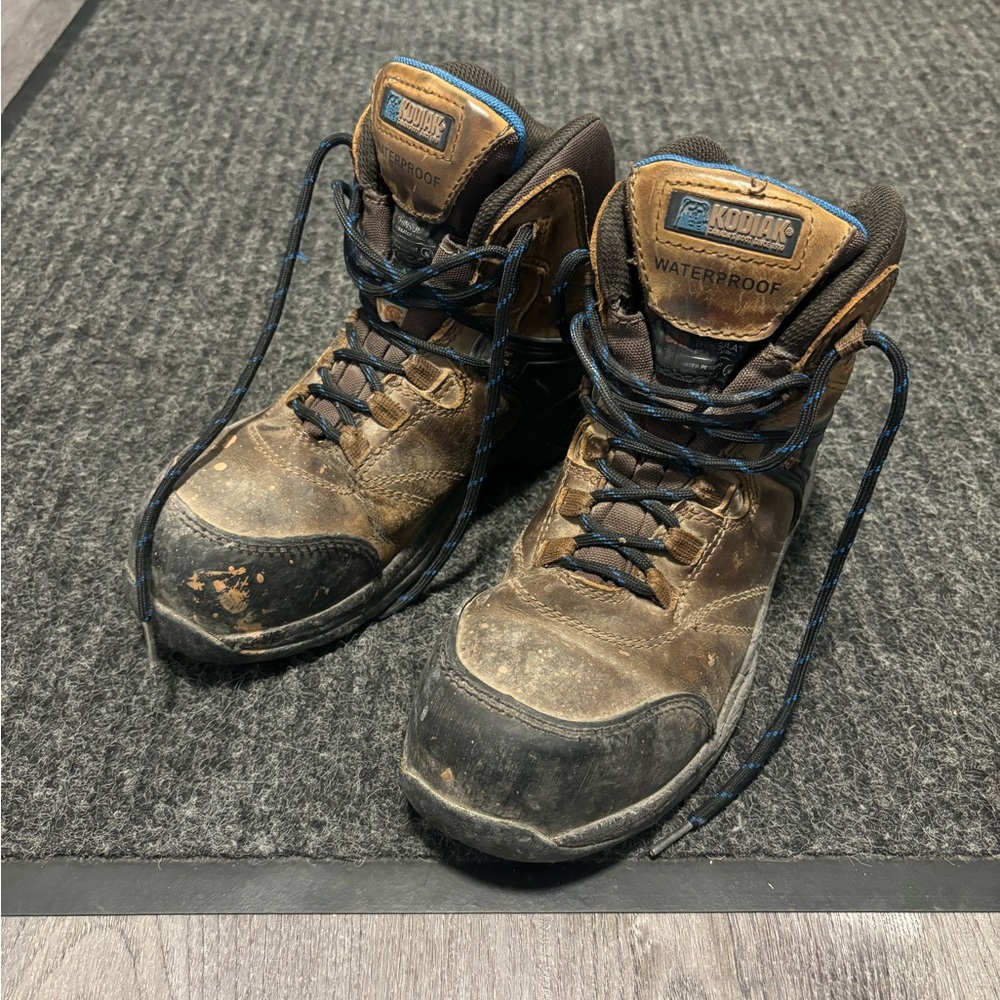 Women’s work boots